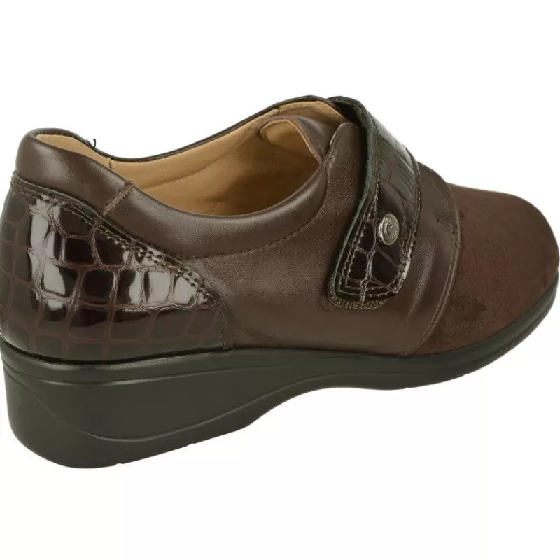 Calzamedi Velcros-Velcro De De Pala Lisa En Tejido Bamara Elastico. Horma Muy Ancha Y Piso De Cuna Poliuretano Con Planta Extraible