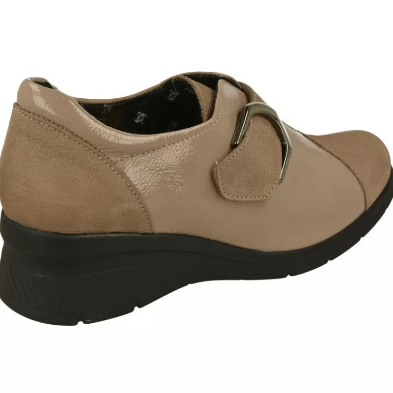 Comfort Class Velcros-Velcro De Confort Class Con Hebilla Metalica Y Piel Combinada Nobuck Charol. Piso De Poliuretano Muy Ligero Y Planta Extraible